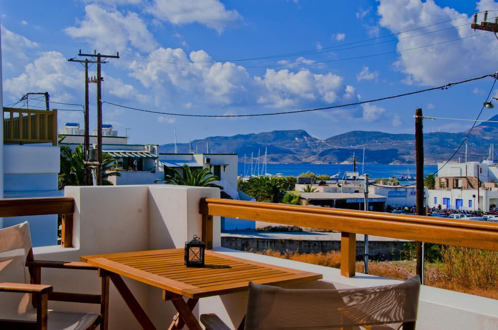 Aerolithos Hotell Adamantas  Rum bild