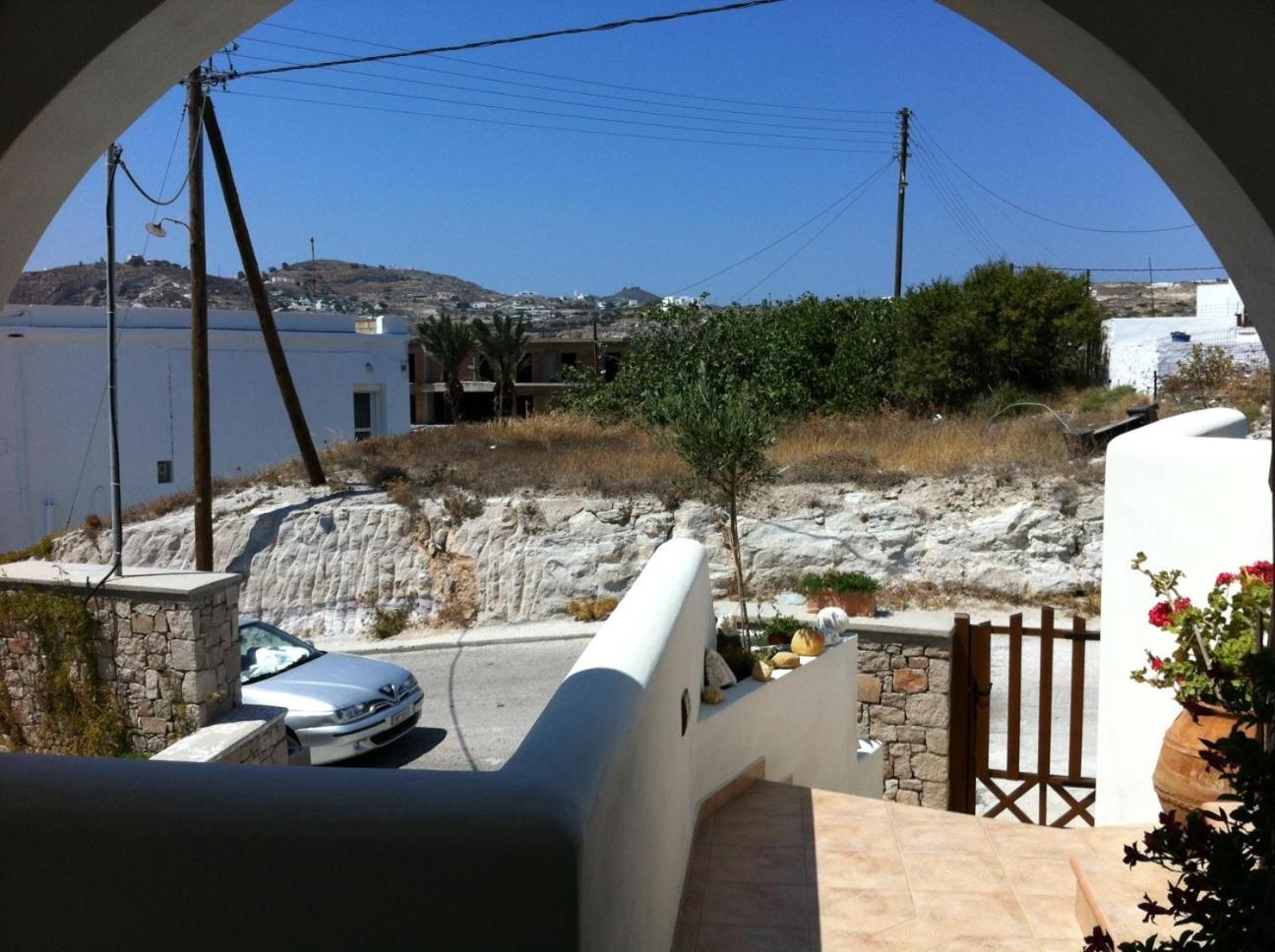 Aerolithos Hotell Adamantas  Exteriör bild