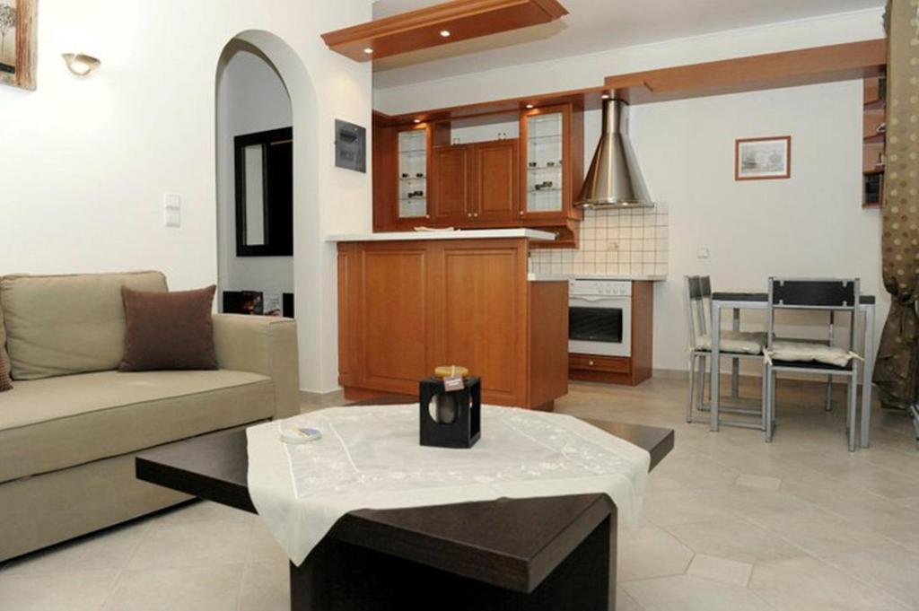 Aerolithos Hotell Adamantas  Rum bild